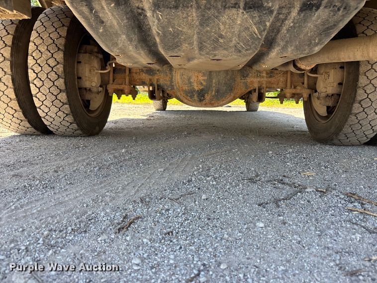 image for item FH7139 2015 Ford F550 Super Duty XL utility / service truck