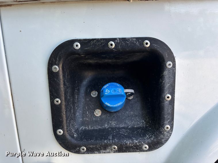 image for item FH7139 2015 Ford F550 Super Duty XL utility / service truck