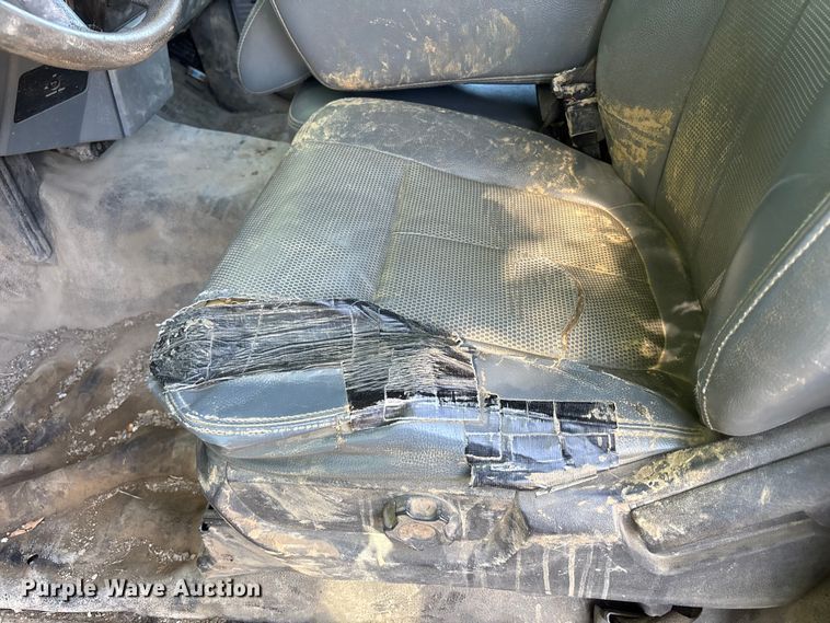 image for item FH7139 2015 Ford F550 Super Duty XL utility / service truck