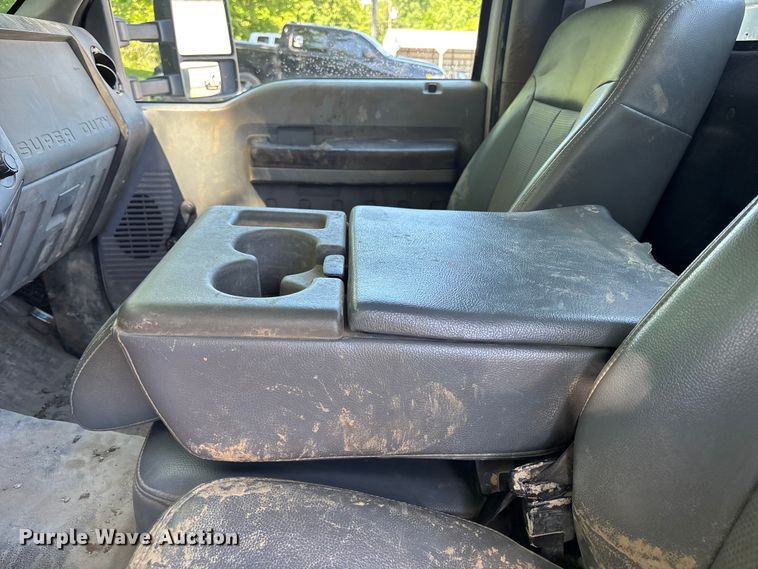 image for item FH7139 2015 Ford F550 Super Duty XL utility / service truck