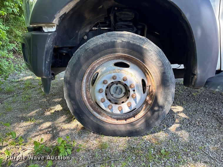 image for item FH7139 2015 Ford F550 Super Duty XL utility / service truck