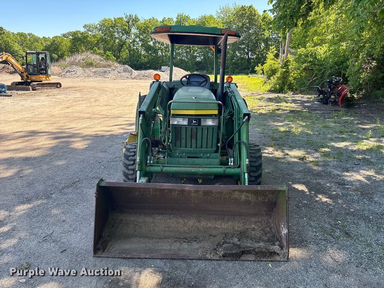 image for item FH7140 1990 John Deere 1070 MFWD tractor