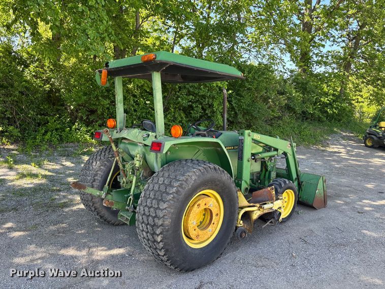 image for item FH7140 1990 John Deere 1070 MFWD tractor