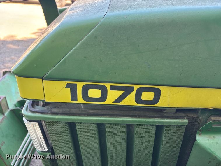image for item FH7140 1990 John Deere 1070 MFWD tractor