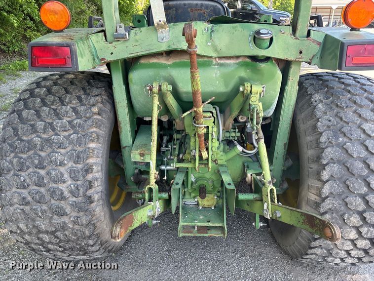 image for item FH7140 1990 John Deere 1070 MFWD tractor