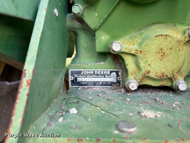 image for item FH7140 1990 John Deere 1070 MFWD tractor