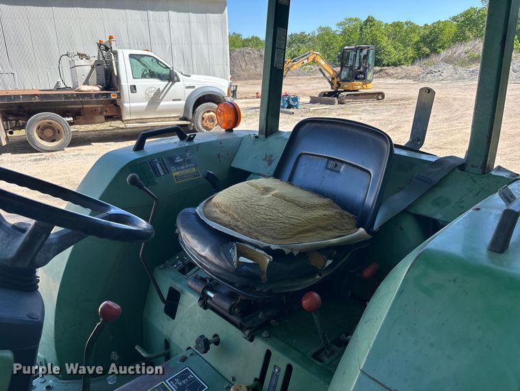 image for item FH7140 1990 John Deere 1070 MFWD tractor