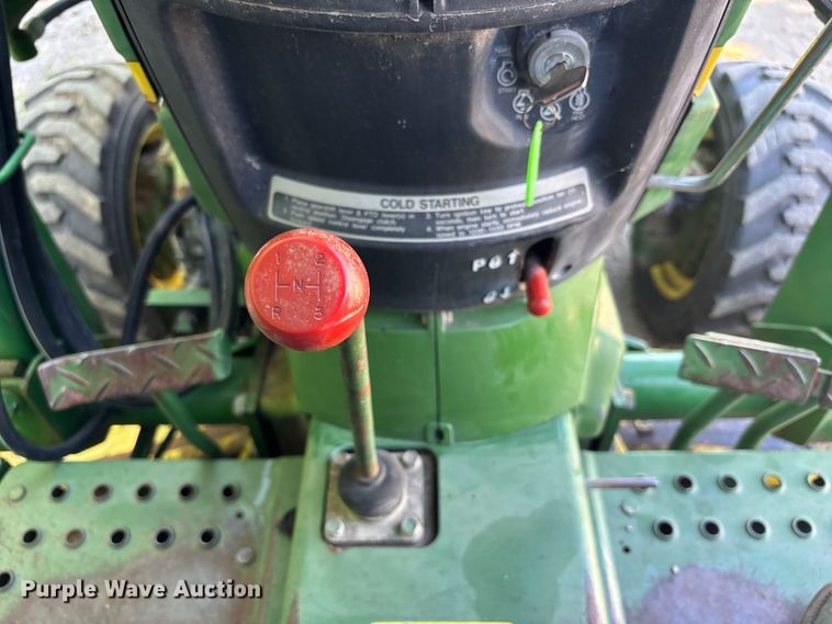 image for item FH7140 1990 John Deere 1070 MFWD tractor