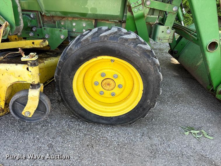 image for item FH7140 1990 John Deere 1070 MFWD tractor