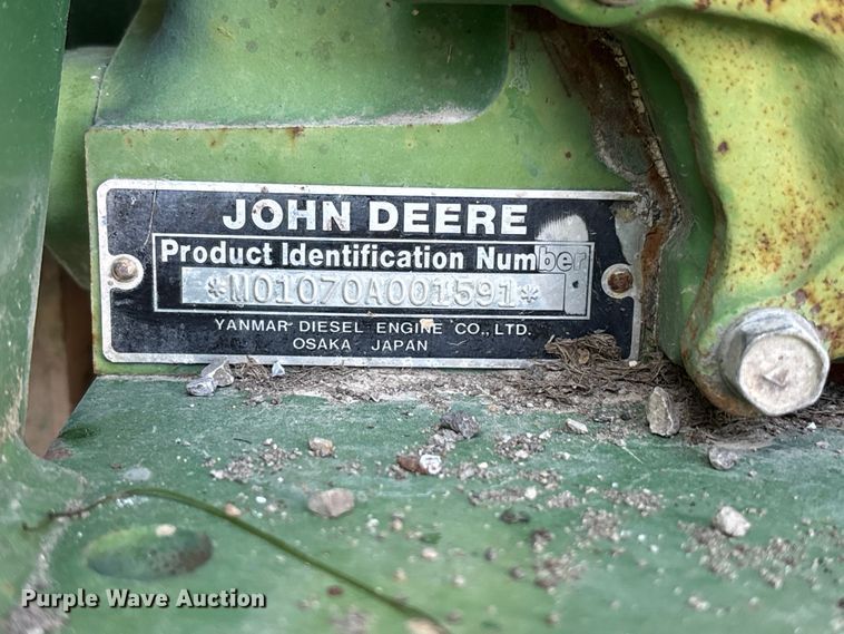image for item FH7140 1990 John Deere 1070 MFWD tractor