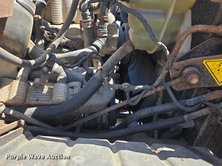 image for item FI0995 2011 International 7600 dump truck