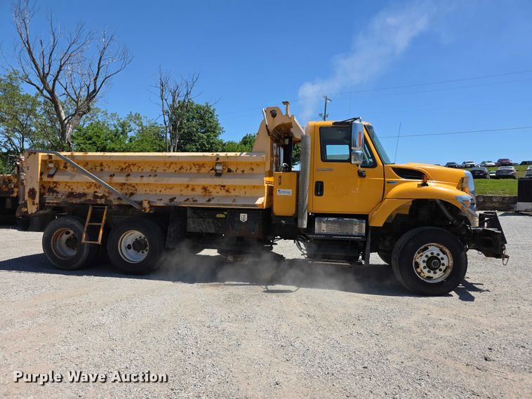 image for item FI0996 2012 International 7500 dump truck
