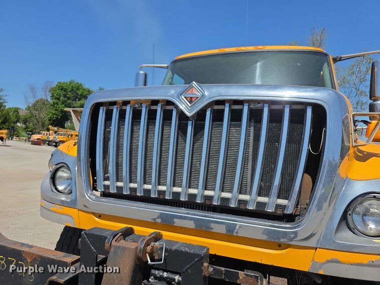 image for item FI0996 2012 International 7500 dump truck