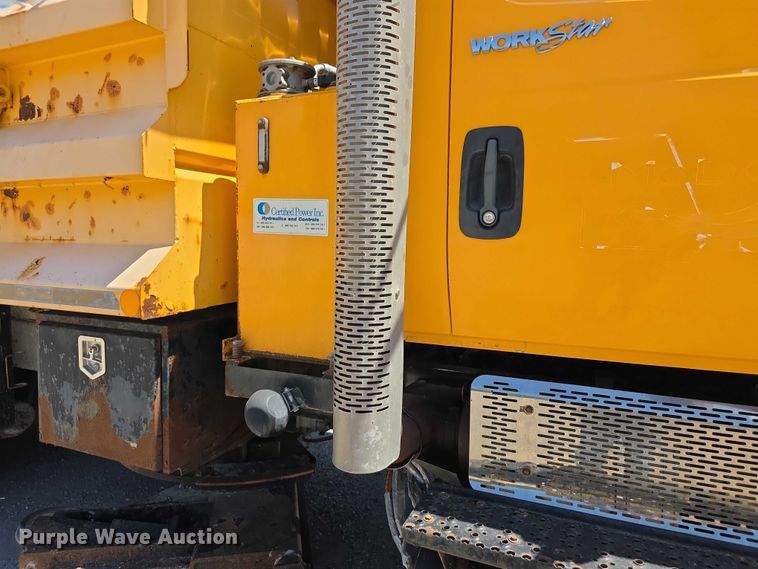 image for item FI0996 2012 International 7500 dump truck