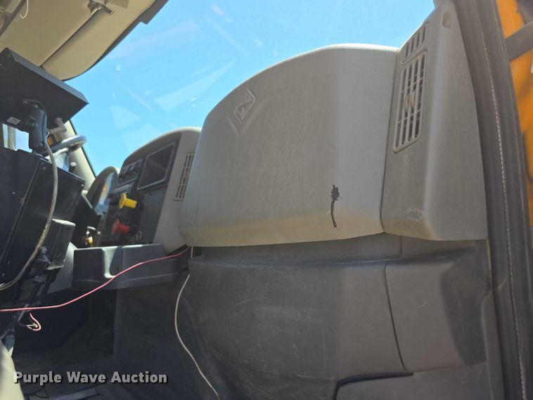 image for item FI0996 2012 International 7500 dump truck