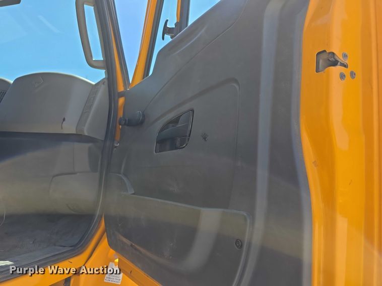 image for item FI0996 2012 International 7500 dump truck