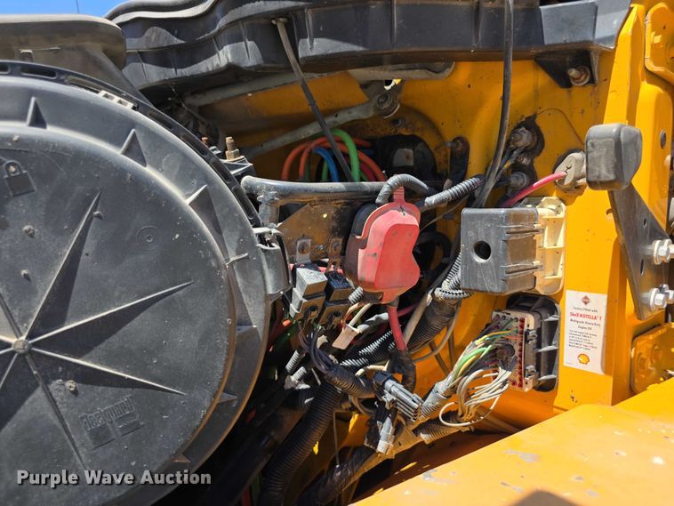 image for item FI0996 2012 International 7500 dump truck