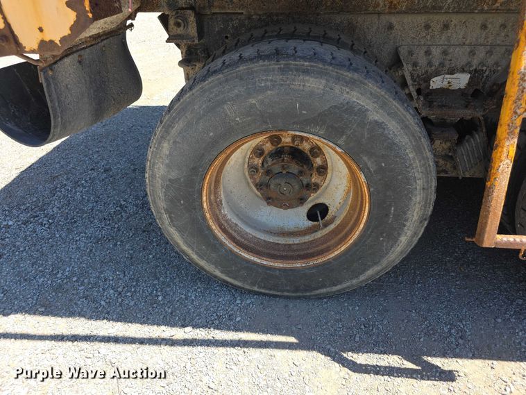 image for item FI0996 2012 International 7500 dump truck