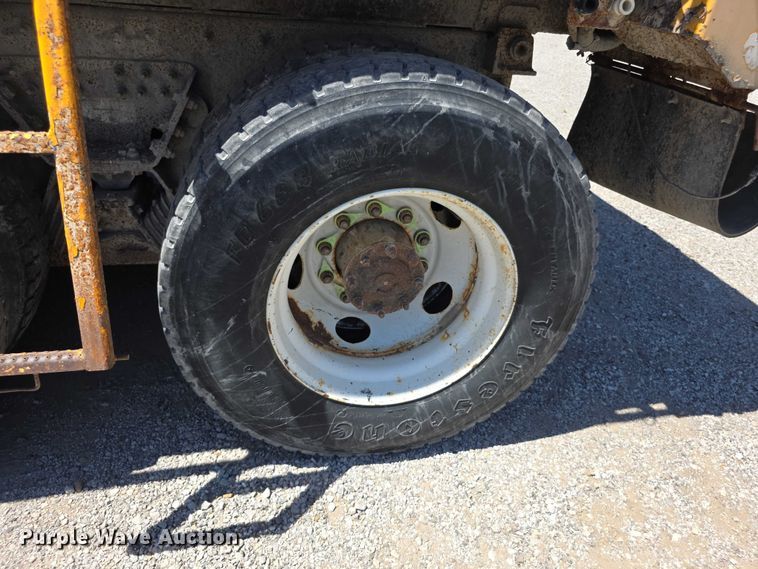 image for item FI0996 2012 International 7500 dump truck