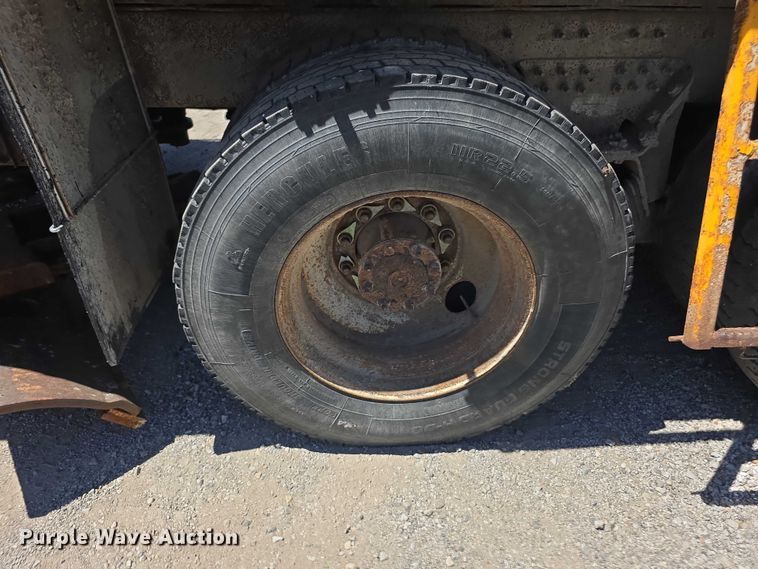 image for item FI0996 2012 International 7500 dump truck