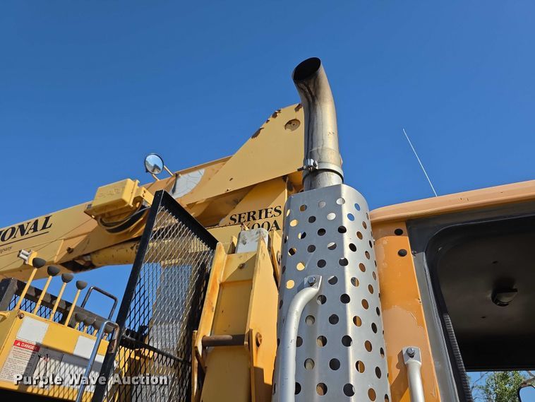 image for item FI0997 1995 International 4900 crane truck