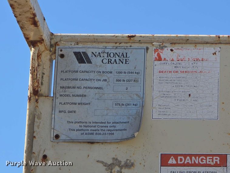 image for item FI0997 1995 International 4900 crane truck