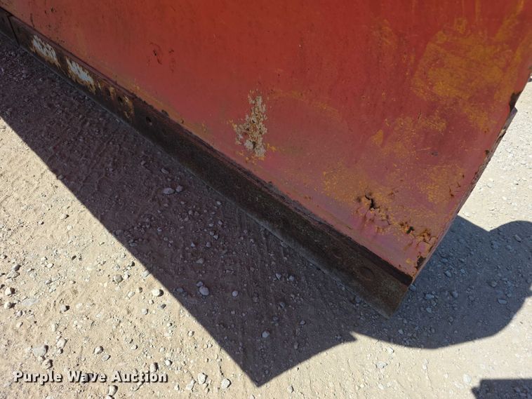 image for item FI0998 2004 International 7400 dump truck