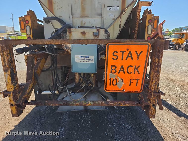 image for item FI0998 2004 International 7400 dump truck