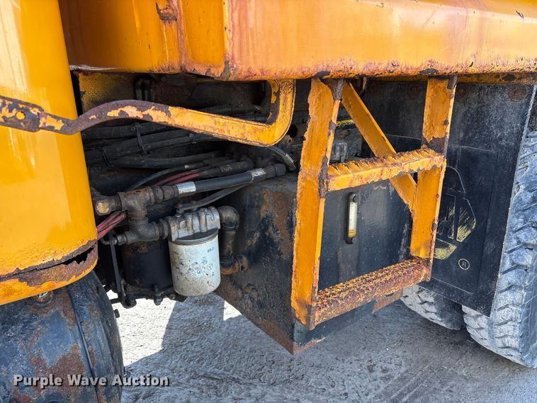 image for item FK1307 1994 International 4900 dump truck