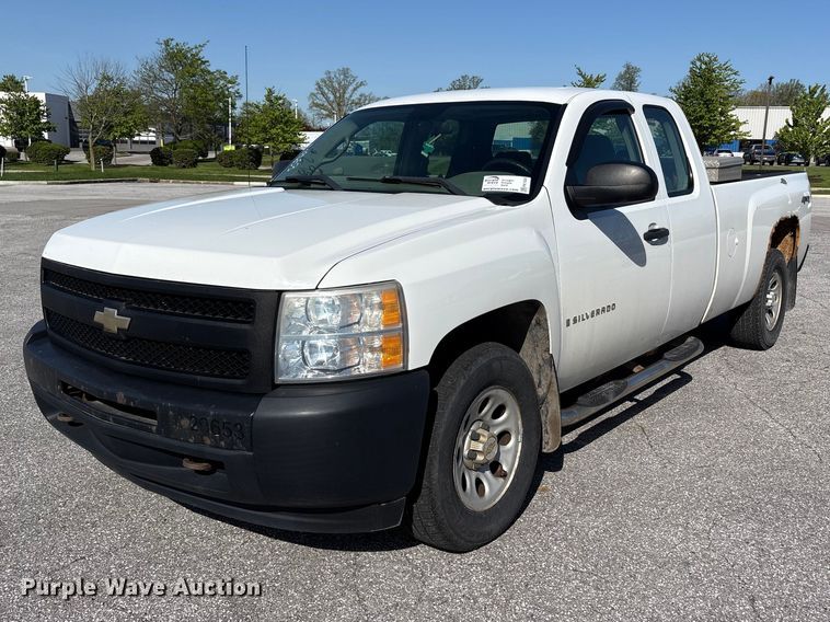 image for item FK1434 2009 Chevrolet Silverado 1500 Ext. Cab pickup truck