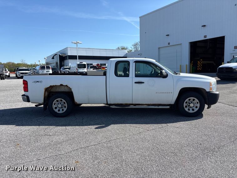 image for item FK1434 2009 Chevrolet Silverado 1500 Ext. Cab pickup truck