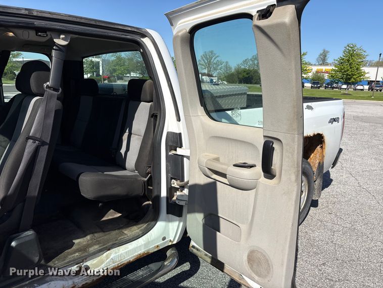 image for item FK1434 2009 Chevrolet Silverado 1500 Ext. Cab pickup truck