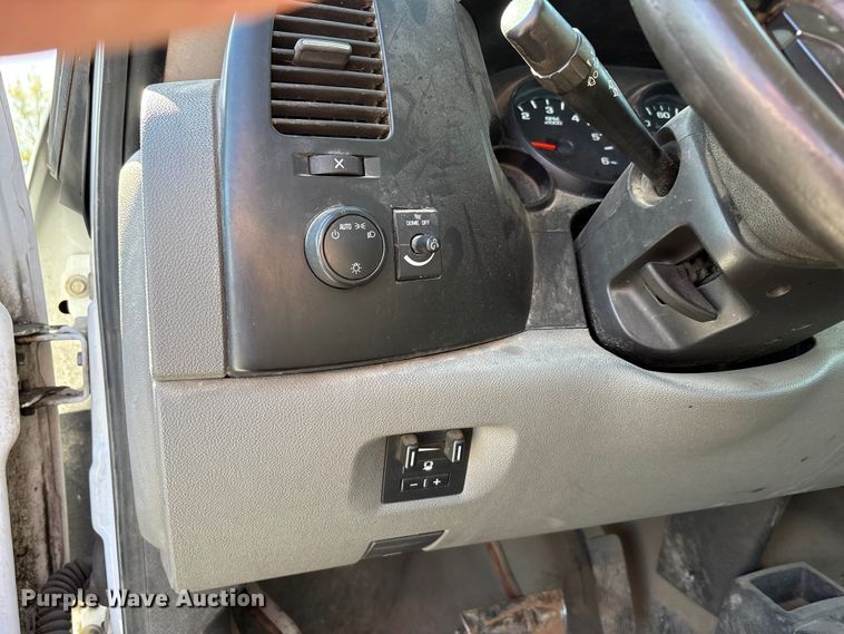 image for item FK1434 2009 Chevrolet Silverado 1500 Ext. Cab pickup truck