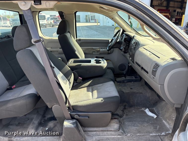 image for item FK1434 2009 Chevrolet Silverado 1500 Ext. Cab pickup truck