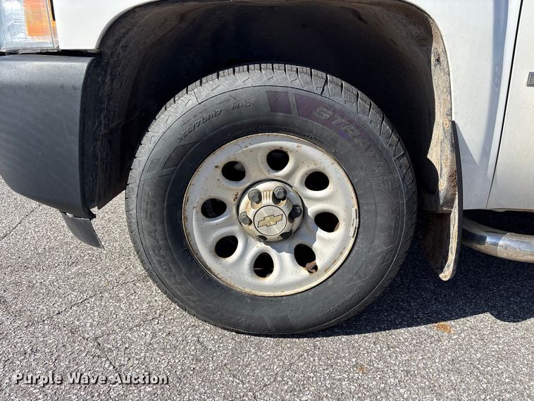 image for item FK1434 2009 Chevrolet Silverado 1500 Ext. Cab pickup truck