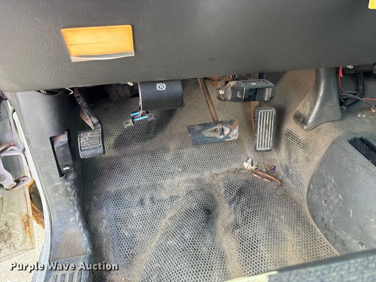 image for item FK1448 2005 Chevrolet Silverado 2500HD pickup truck