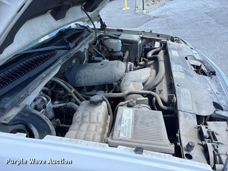 image for item FK1448 2005 Chevrolet Silverado 2500HD pickup truck