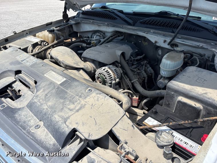 image for item FK1448 2005 Chevrolet Silverado 2500HD pickup truck
