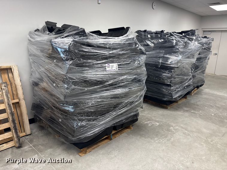 image for item FK1458 Approximately 90 automotive seats