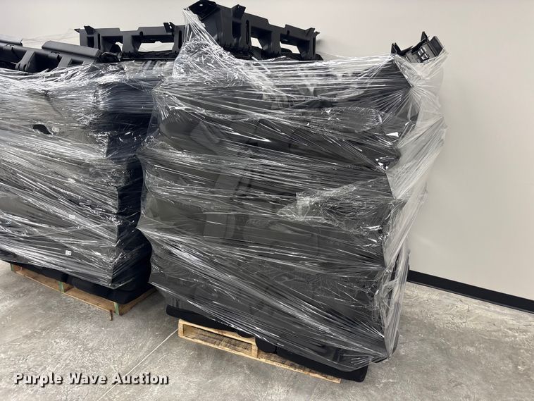 image for item FK1458 Approximately 90 automotive seats