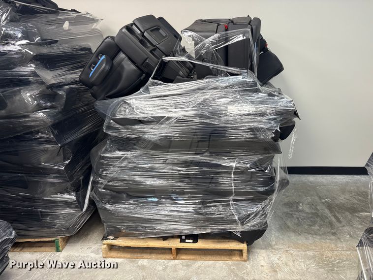 image for item FK1458 Approximately 90 automotive seats