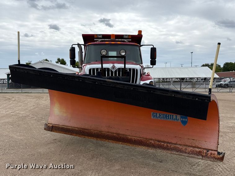 image for item FK1461 2008 International 7400 SFA dump truck