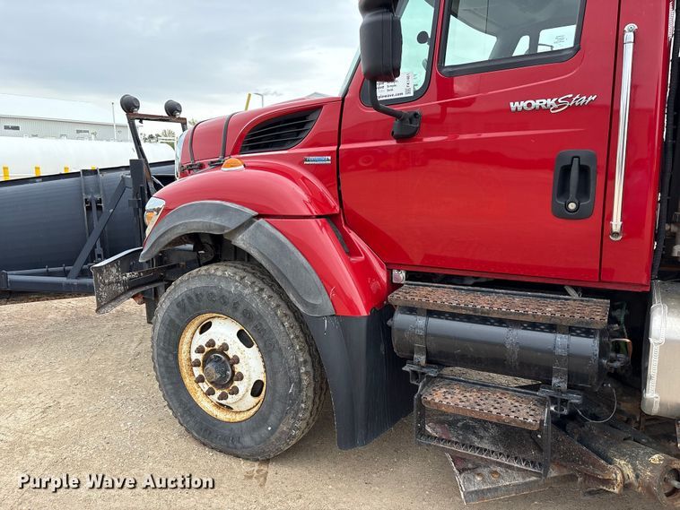 image for item FK1461 2008 International 7400 SFA dump truck