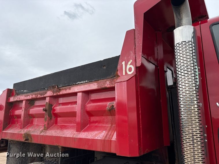 image for item FK1461 2008 International 7400 SFA dump truck
