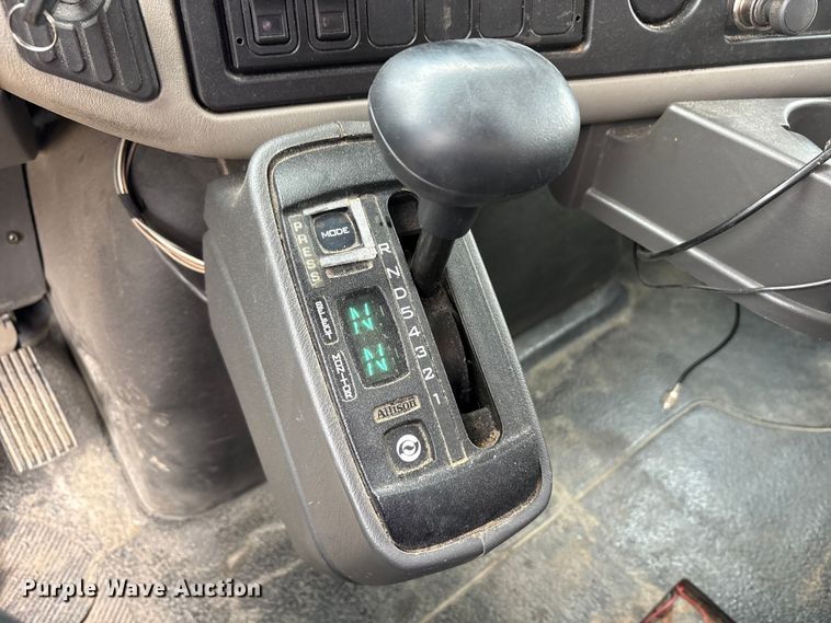 image for item FK1461 2008 International 7400 SFA dump truck