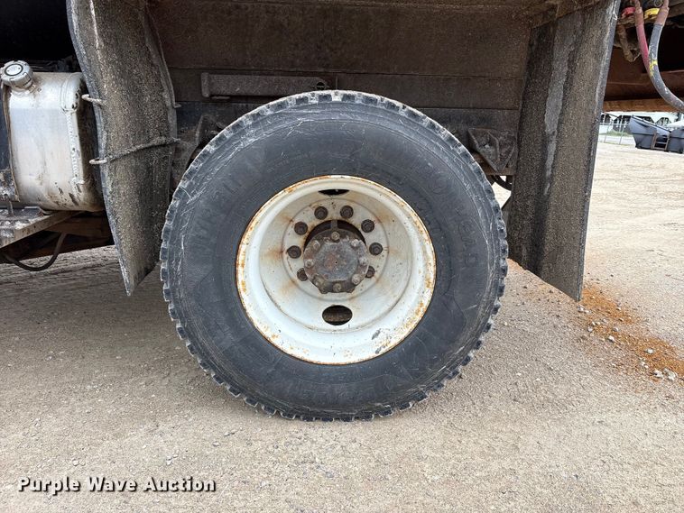 image for item FK1461 2008 International 7400 SFA dump truck