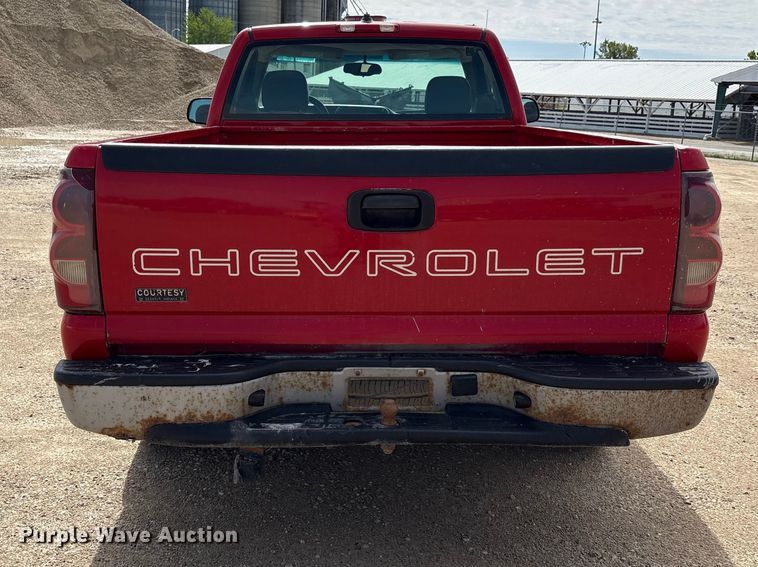 image for item FK1462 2003 Chevrolet Silverado 1500 pickup truck