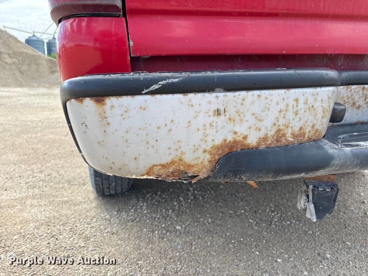 image for item FK1462 2003 Chevrolet Silverado 1500 pickup truck