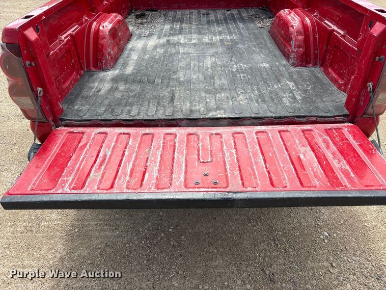 image for item FK1462 2003 Chevrolet Silverado 1500 pickup truck