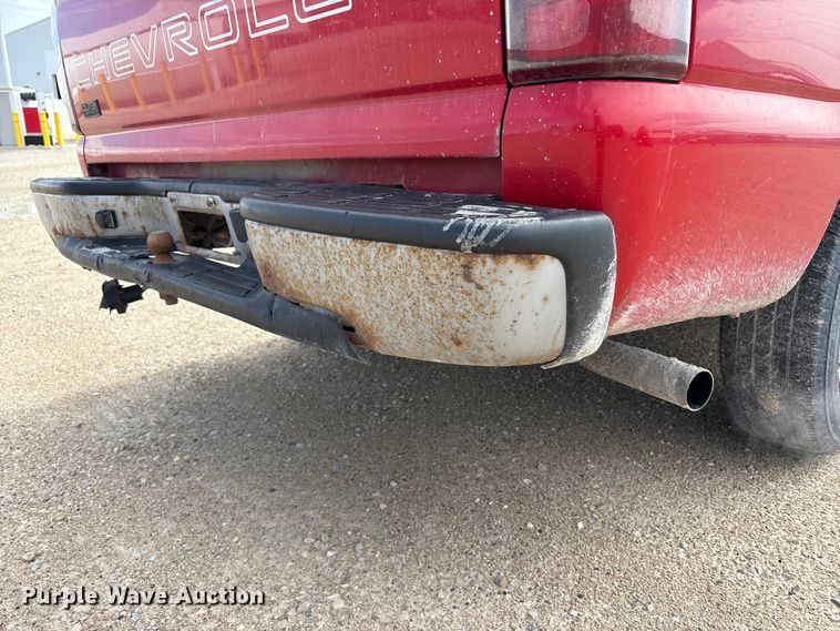 image for item FK1462 2003 Chevrolet Silverado 1500 pickup truck